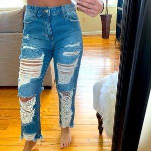 Destroyed Jeans